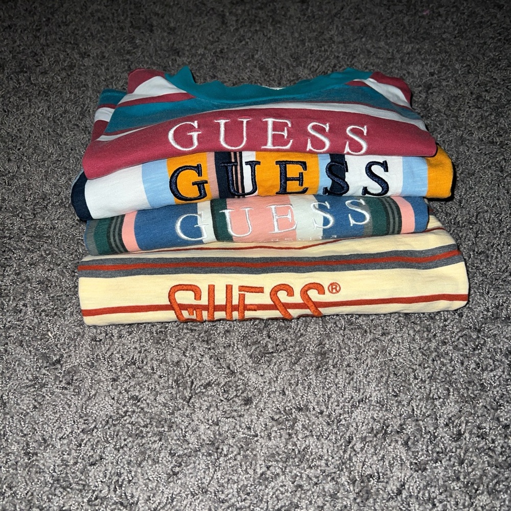 4 guess t shirts 3 mediums & 1 large (blue/yellow)